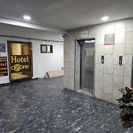 Hotel Ozone,Ахмедабад Экстерьер фото